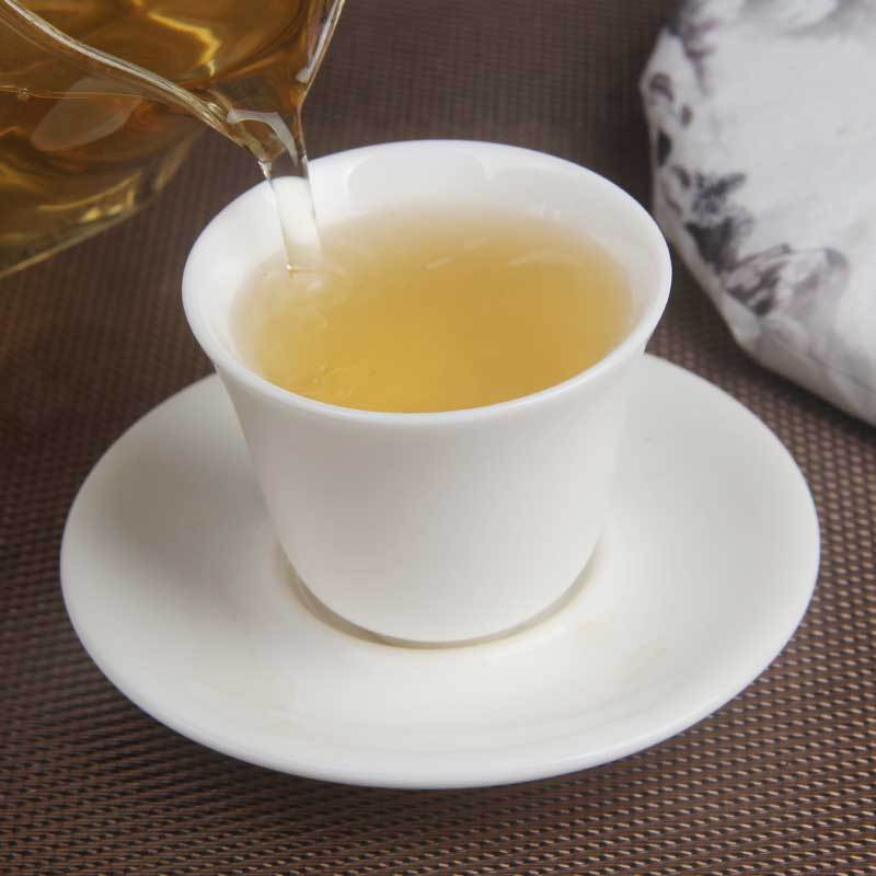 357g Yunnan Yiwu Ancient Tree Yiwu Pu-erh Raw Tea Seven Son Cake Pu-erh Tea Honey Scented Ancient Tree Tea Green Tea