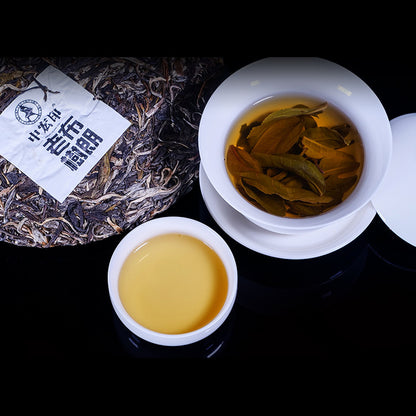 Yunnan Pu'er Tea Bulang Old Tree Pu'er Tea 357g Qizi Raw Tea Menghai Speciality Tea