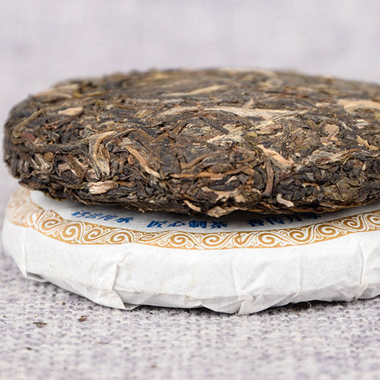 Form Yunnan Yunnan Big-leaf Sun-dried Maocha Pu-erh Tea Yiwu Zhengshan Spring Tea Raw Tea Pu-erh Cake 50g